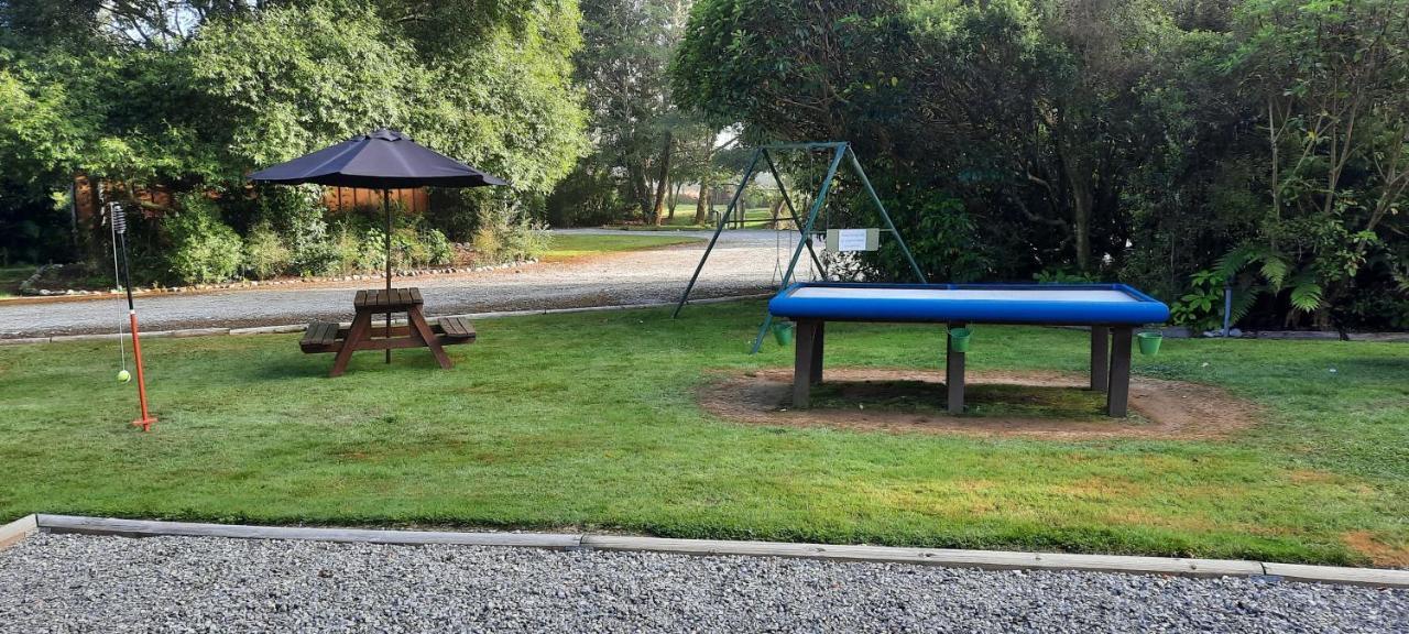 Lake Brunner Country Motel & Holiday Park Moana Kültér fotó