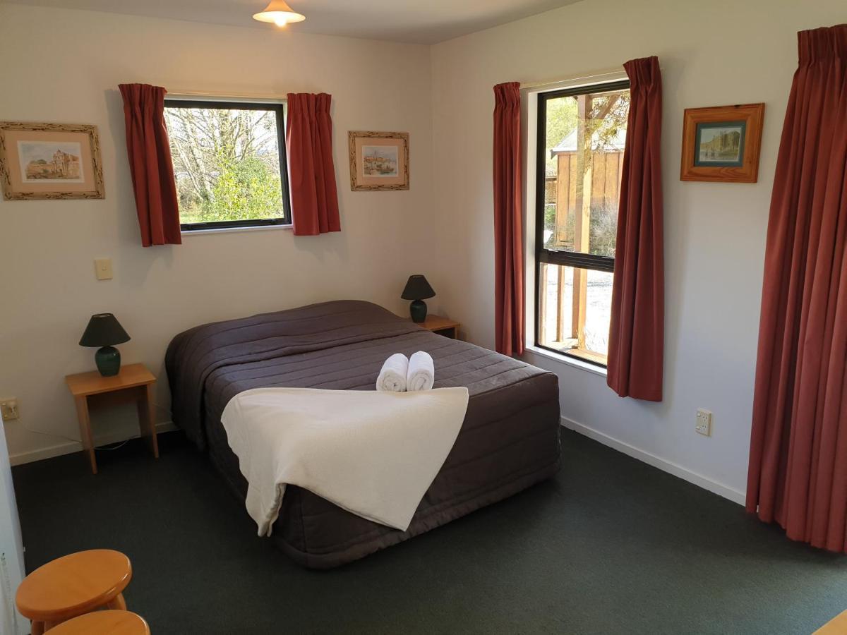 Lake Brunner Country Motel & Holiday Park Moana Kültér fotó