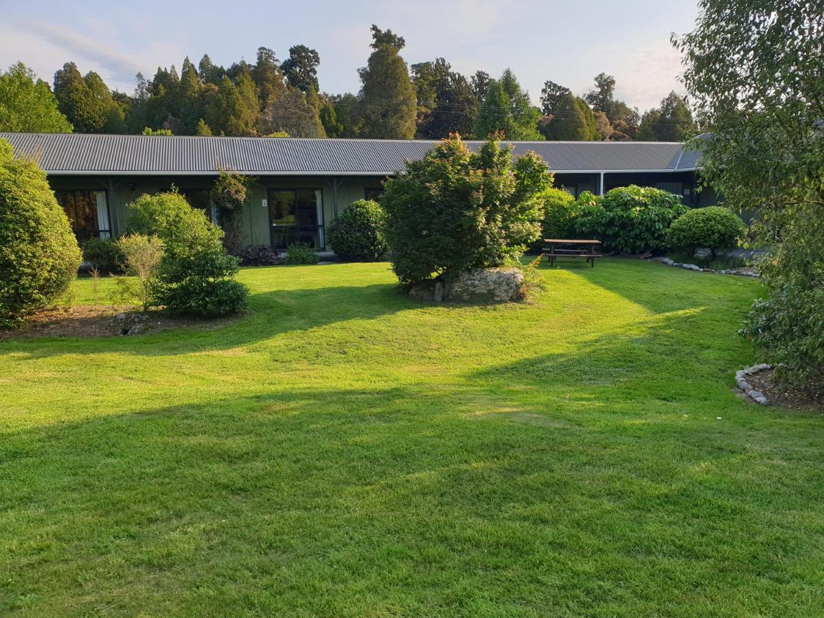 Lake Brunner Country Motel & Holiday Park Moana Kültér fotó